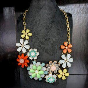 Flowery necklace